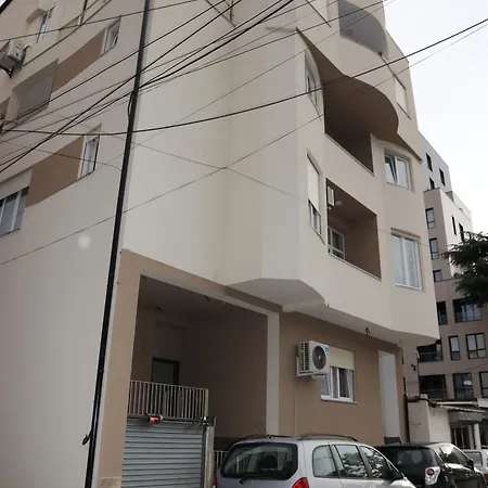 White House Apartamento Tirana